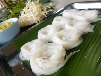 ขนมจีนเส้นสดหลวงทีป