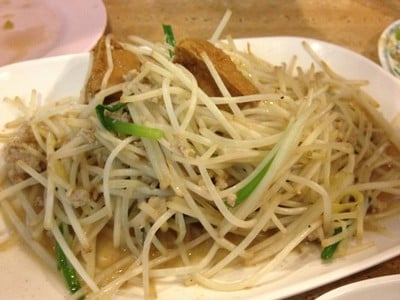 ผัดเต้าหู้, ถั่วงอก, หมูสับ