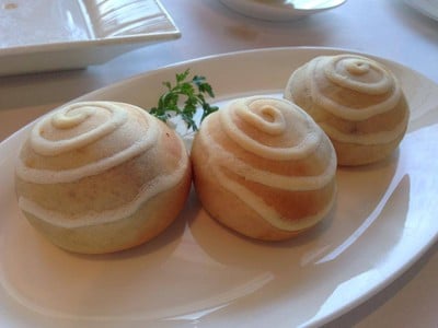 ซาลาเปาอบไส้หมูแดง