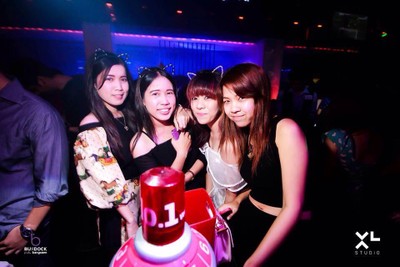 BURDOCKpub (เบอร์ด๊อกผับ) BURDOCKpub (เบอร์ด๊อกผับ)
