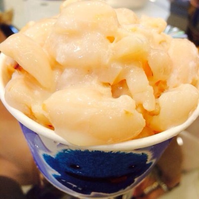 น้ำแข็งใส รากหน้าด้วยลิ้นจี่