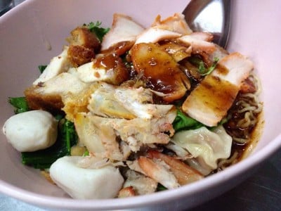 ราชาบะหมี่เกี๊ยวปูรามอินทรากม.2 -