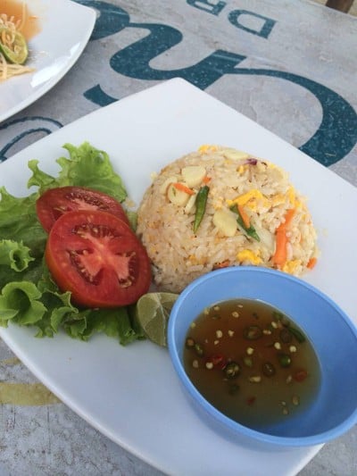 ข้าวผัดปู 100 บาท