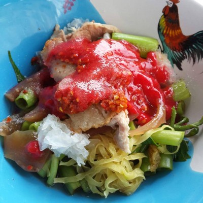 ป้าอู๊ดเย็นตาโฟ บางพระ