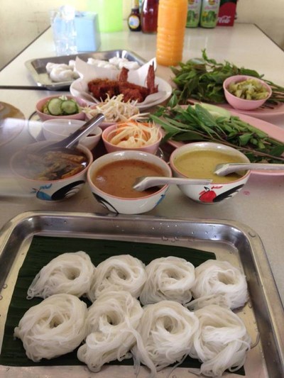 ขนมจีนเส้นสดหลวงทีป