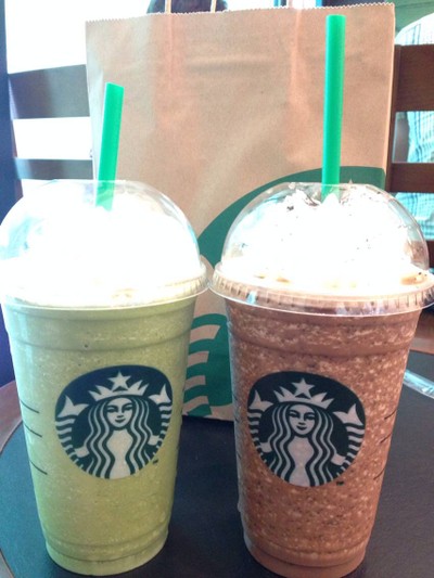 Starbucks (สตาร์บัคส์) เดอะมอลล์ท่าพระ Starbucks (สตาร์บัคส์) เดอะมอลล์ท่าพระ