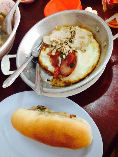 มะกัน ไข่กะทะ (มะกัน) มะกัน ไข่กะทะ (มะกัน)