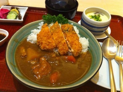 HINAYA เกตเวย์ เอกมัย