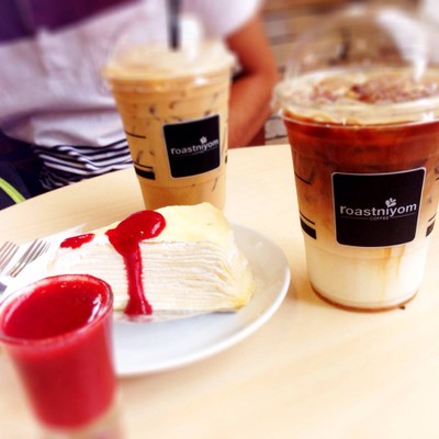 espresso + caramel latte + crape cake