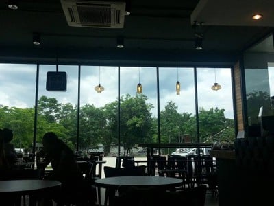 กาแฟรสนิยม ใต้หอในกำกับสวนดอก