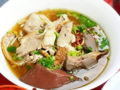 ใจ เป็ดพะโล้เจ้าเก่า ใจ เป็ดพะโล้เจ้าเก่า