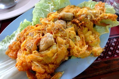 ไข่เจียวปลาส้ม ทานกับข้าวสวยหรือข้าวเหนียวเขี้ยวงู อร่อยเลย