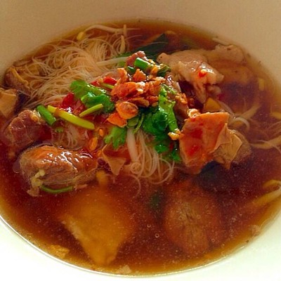 ก๋วยเตี๋ยวหมูตุ๋นชัยนาท ก๋วยเตี๋ยวหมูตุ๋นชัยนาท