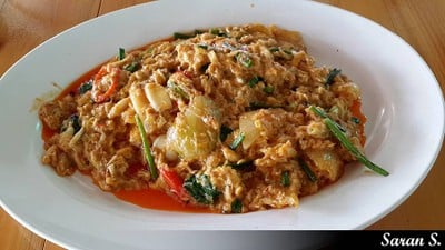 เนื้อปูผัดผงกระหรี่