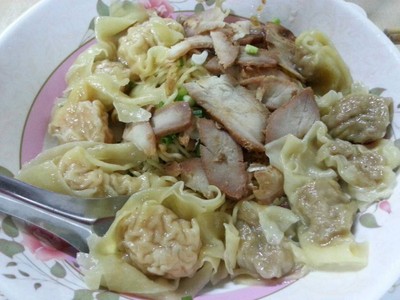 เม้งบะหมี่เกี๊ยว มหาชัย (เจ้าเก่า 40 ปี) ซอยดับเพลิง @mengbhamee