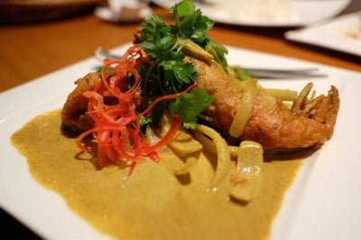 กุ้งผัดผงกระหรี่