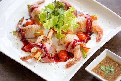 Ringo pub & restaurant (ริงโก้) Ringo pub & restaurant (ริงโก้)