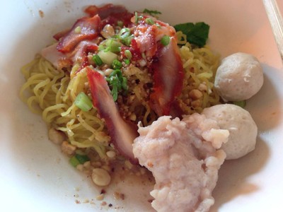 ก๋วยเตี๋ยวหมูเจ๊พร