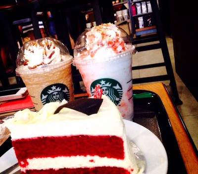 Starbucks (สตาร์บัคส์) เดอะมอลล์ บางกะปิ Starbucks (สตาร์บัคส์) เดอะมอลล์ บางกะปิ