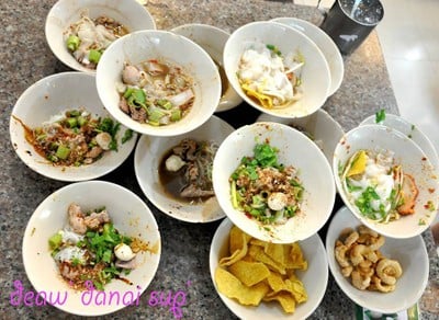 ก๋วยเตี๋ยวเรือพระนคร ริมคลอง สามเสน