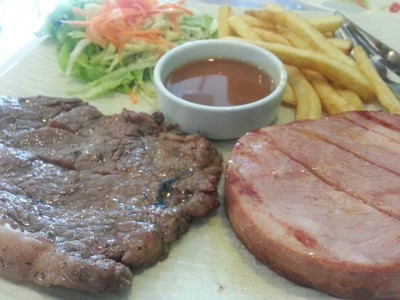 สันใน&แฮมเสต๊ก สุดคุ้ม