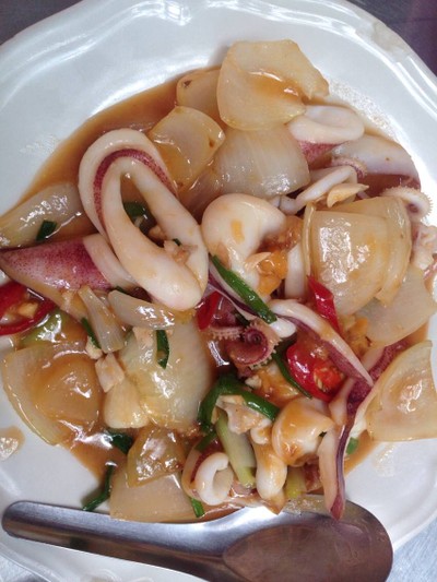ครัวปลาทู (ทิดอ้วน) บางแสน