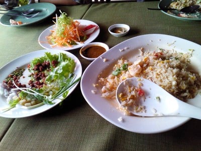 ครอสโรดส์ริเวอร์ไซด์ (CROSSROADS RIVERSIDE) ครอสโรดส์ริเวอร์ไซด์ (CROSSROADS RIVERSIDE)