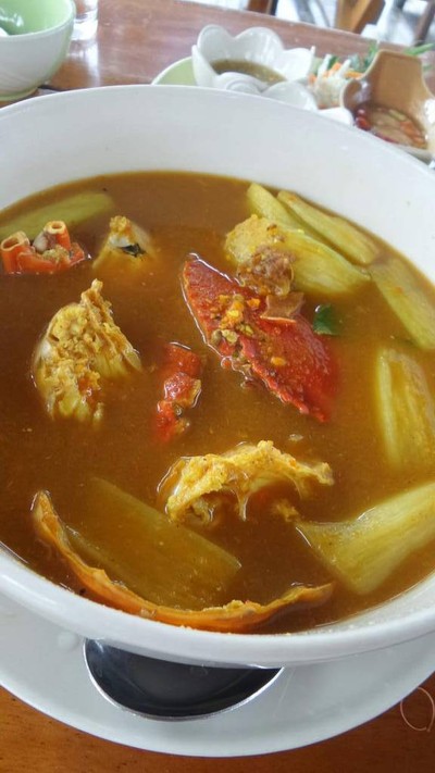 กระชังขนาบน้ำวิวซีฟู้ด