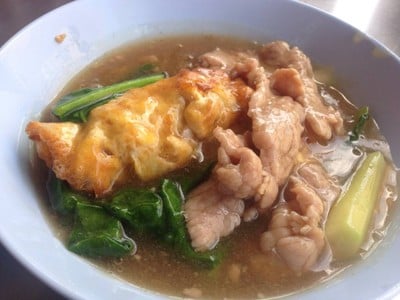 โย่ง ราดหน้าหมูอึ๋ม เจ้าเก่า เจ้าเดียว