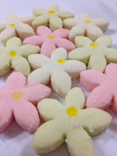 ขนมกลีบลำดวล
