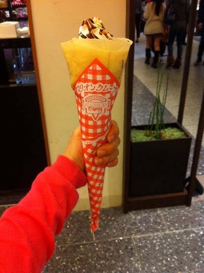 ด้านข้างเครป ชิ้นใหญ่ดีค่ะ