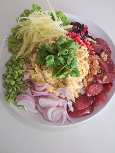 ข้าวคลุกกะปิ