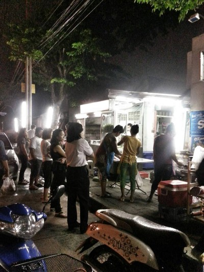 ราดหน้า คนแซ่จัง ลาดพร้าว101