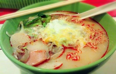 หลากหลายเมนูแซ่บ