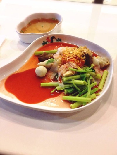 เย็นตาโฟเครื่องทรง โดย อ.มัลลิการ์ (Yentafo Kruengsonge by A. Mallika) คริสตัล พาร์ค ราชพฤกษ์ เย็นตาโฟเครื่องทรง โดย อ.มัลลิการ์ (Yentafo Kruengsonge by A. Mallika) คริสตัล พาร์ค ราชพฤกษ์