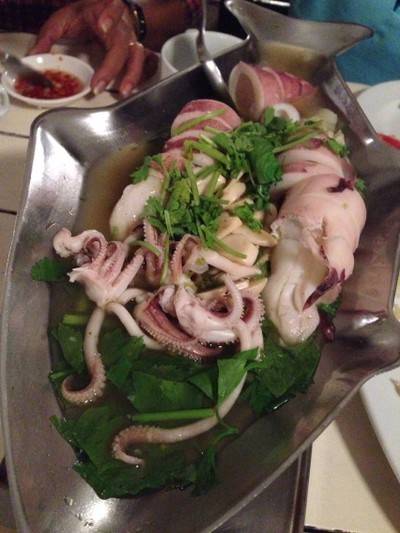 กินลมชมสะพาน