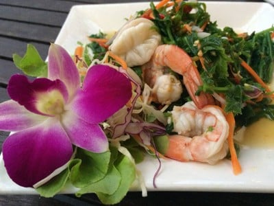 BlueFin Beach Bar & Restaurant