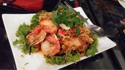 พล่ากุ้งเผา กุ้งเต็มๆ หอมอร่อย 