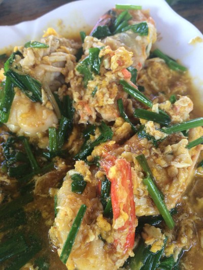 กุ้งผักผงกระหรี่