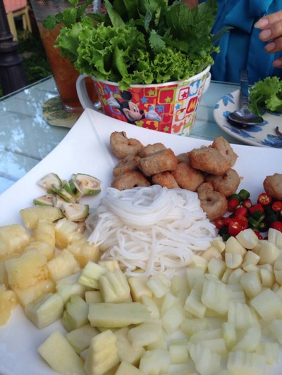 แหนมเนือง