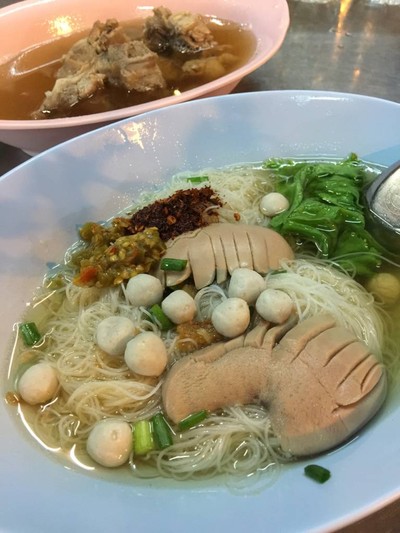 อ๋องทิพย์รส (อ๋องช้างเผือกลูกชิ้นหัวนม)