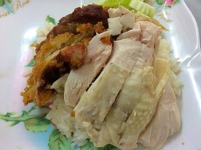 ข้าวมันไก่ซุ่ยเฮง (Sui Heng Hainanese Chicken Rice) ข้าวมันไก่ซุ่ยเฮง (Sui Heng Hainanese Chicken Rice)