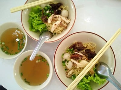 บะหมี่แห้ง 
