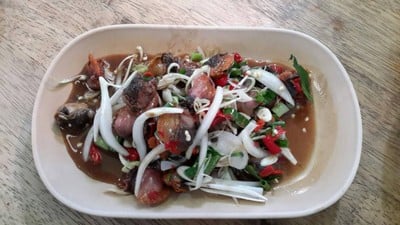 ร้านยำเจ๊อึ่ง (เจ้าเก่าบางลำภู)