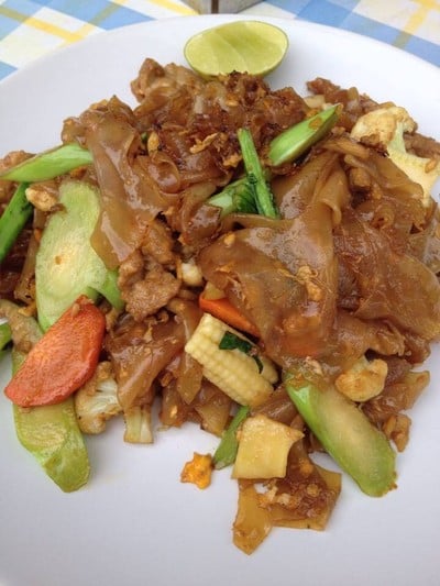 ยายหมุน อาหารตามสั่ง