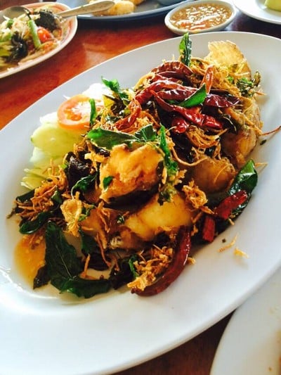 เรือนริมน้ำ