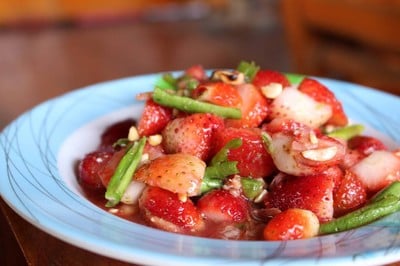 ส้มตำสตรอเบอรี่ (60 บาท) 
