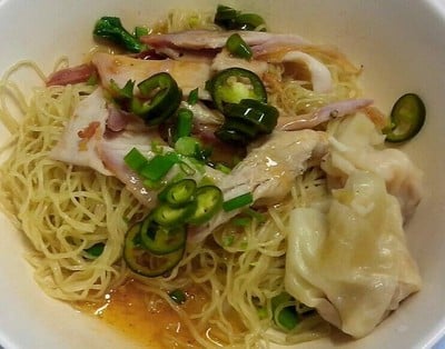 สายไหมบะหมี่เกี๊ยวกุ้ง สุดท่าน้ำศิริราช
