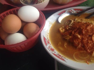 ขนมจีนแม่สมหมาย (หน้าหอนาฬิกาเจ้าเก่า)