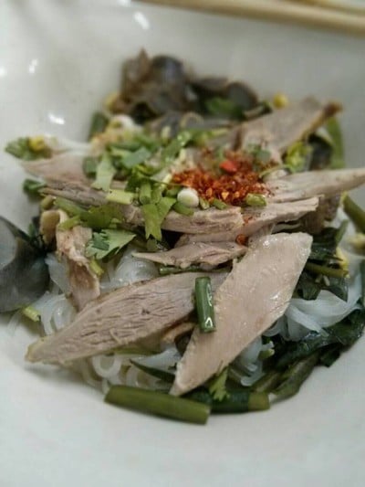 ก๋วยเตี๋ยวเป็ดสนามม้า  เดอะมอลล์ โคราช